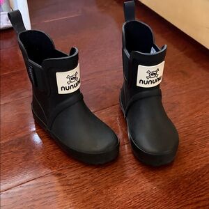 NWOT!! Nununu Black toddler Rainboots / Adventure Boots